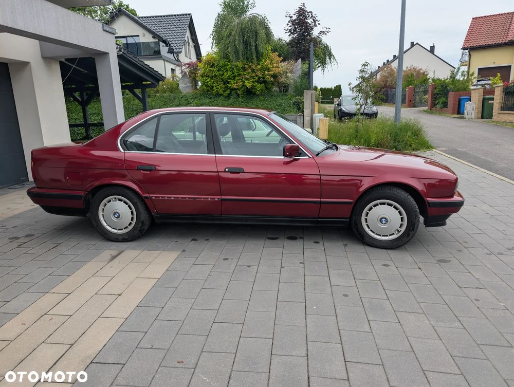 BMW Seria 5 520i - 7