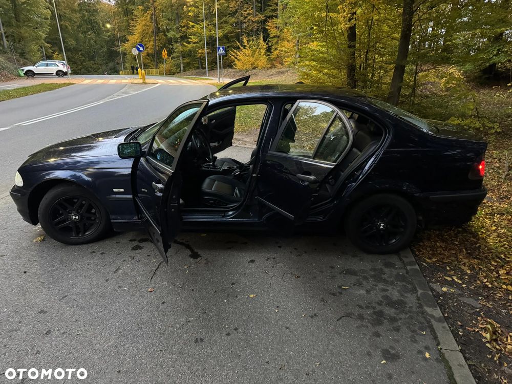 BMW Seria 3 316i - 17