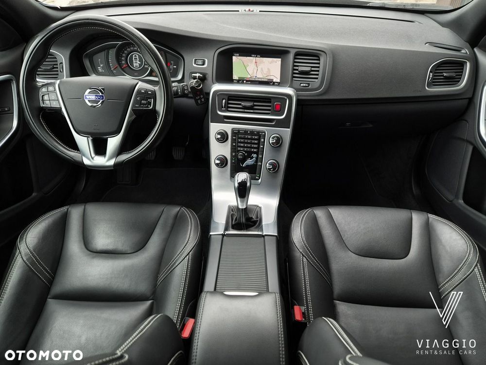 Volvo V60 - 16