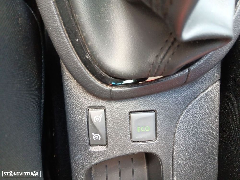 Renault Clio 0.9 TCe Limited - 19