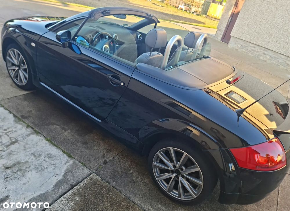 Audi TT Roadster - 10