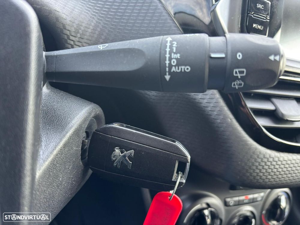 Peugeot 208 1.5 BlueHDi Signature - 26