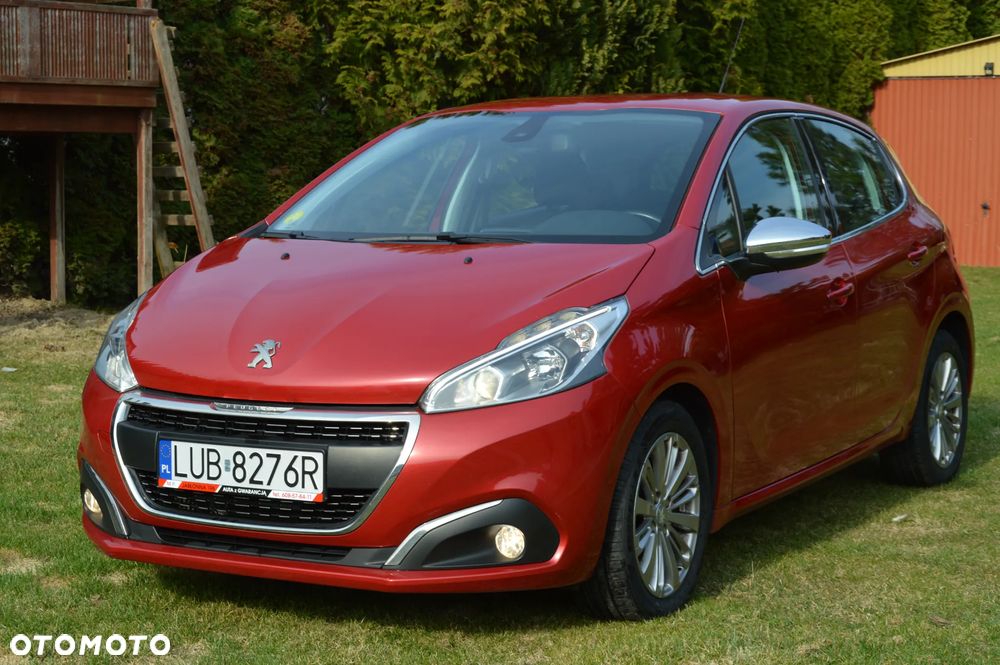 Peugeot 208 - 15