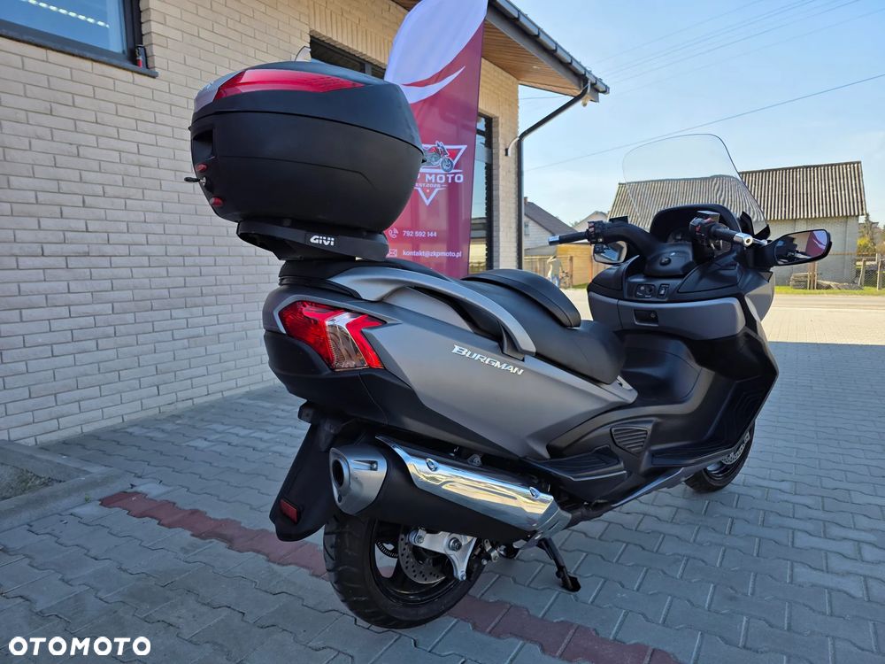Suzuki Burgman - 10