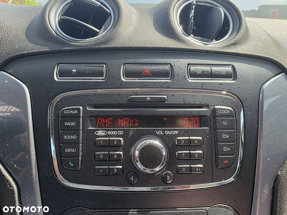 Ford Mondeo 2.0 TDCi Ambiente - 18