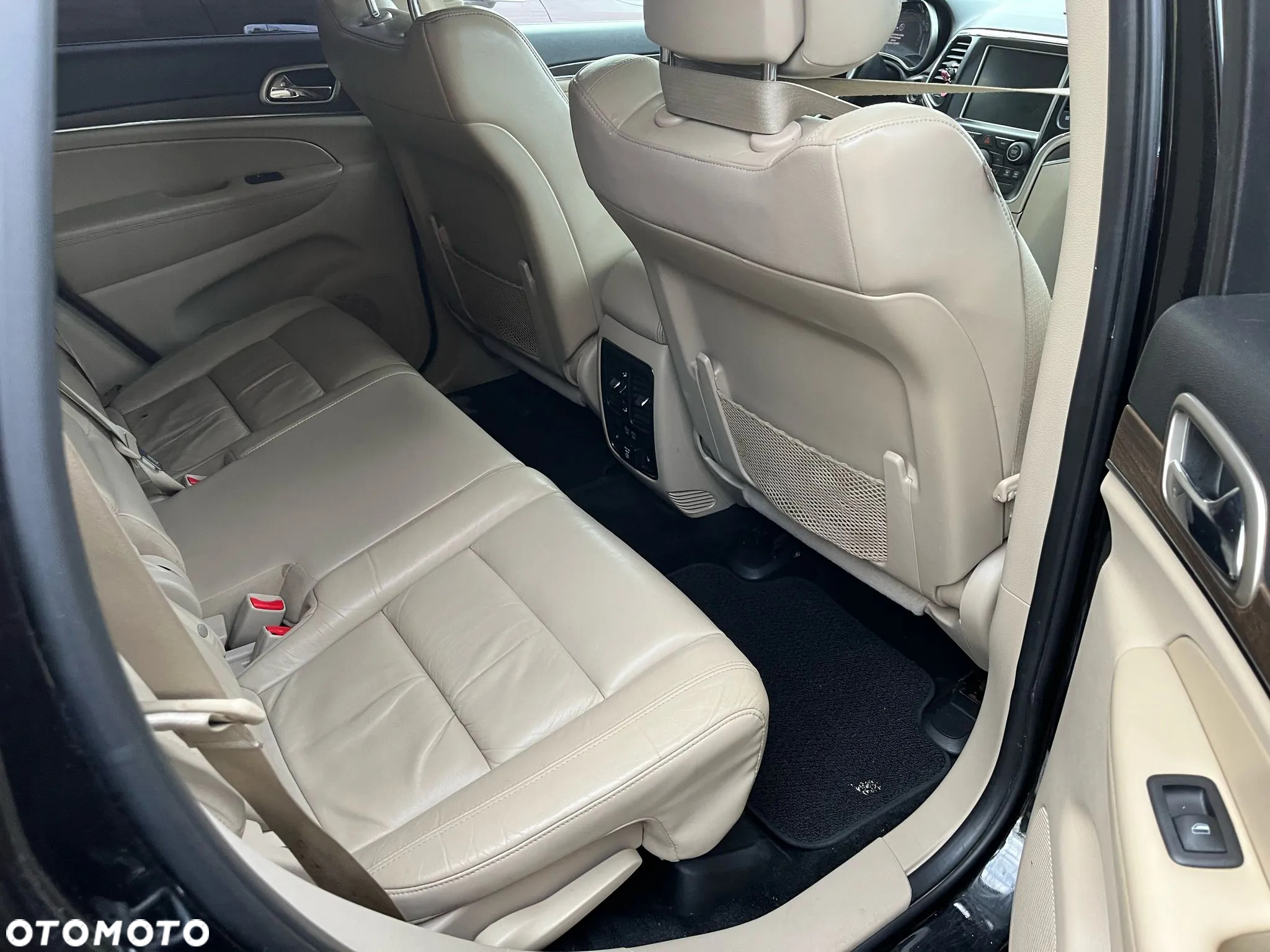 Jeep Grand Cherokee - 4
