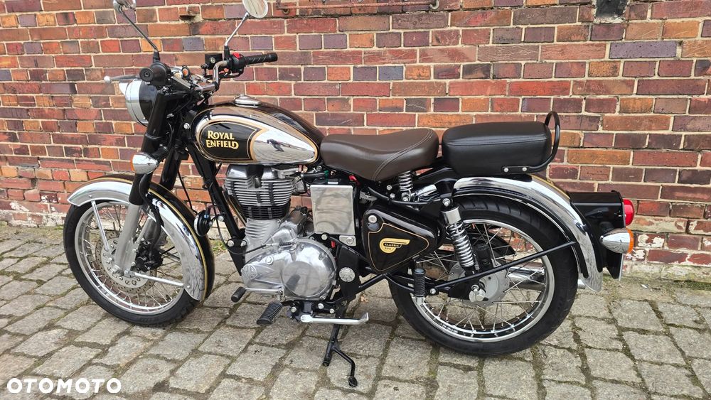 Royal Enfield Bullet - 2