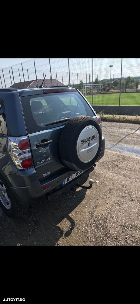 Suzuki Grand Vitara 1.9 DDiS Comfort DPF - 4