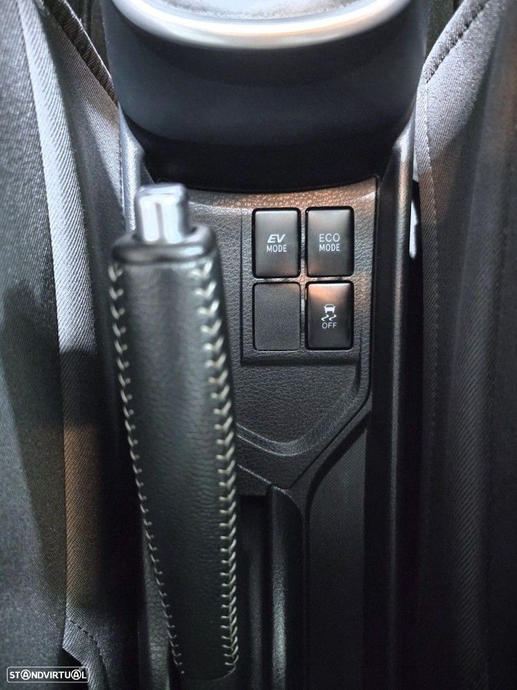Toyota Yaris 1.5 HSD Comfort - 29