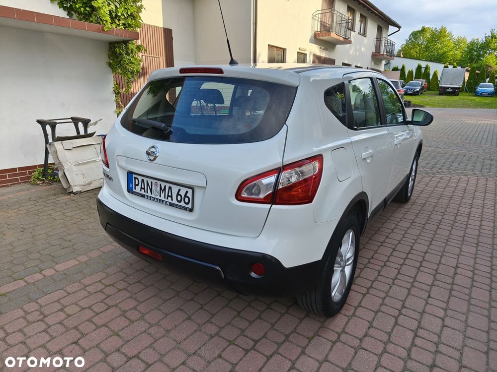 Nissan Qashqai 1.6 I-Way - 10