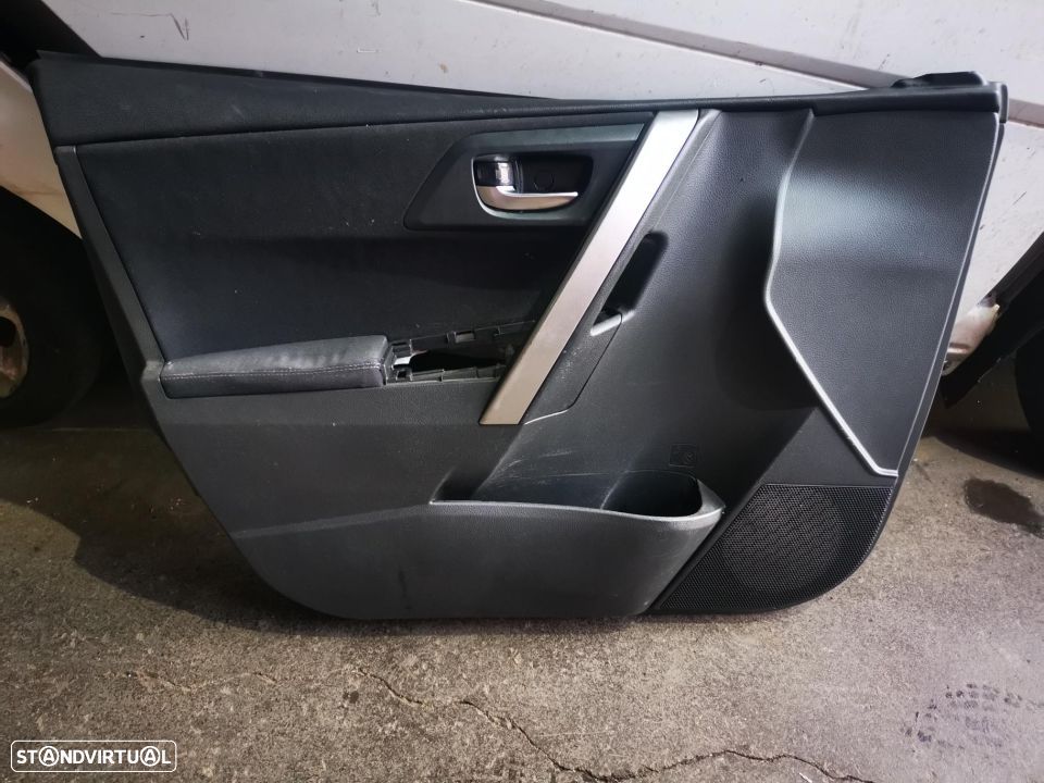 TOYOTA AURIS FORRA / QUARTELA PORTA FRENTE - FP005 - 1