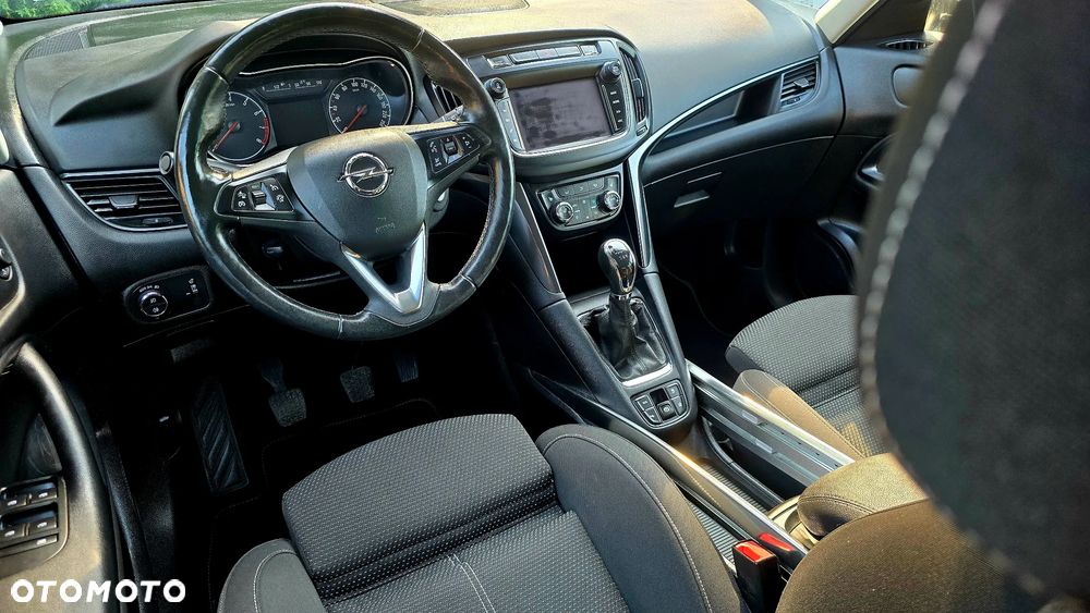 Opel Zafira Tourer 1.6 ECOTEC DIT ecoFLEX Start/Stop Business Innovation - 25
