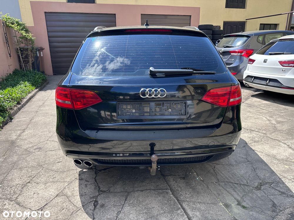 Audi A4 Avant 2.0 TDI DPF clean diesel multitronic Attraction - 6