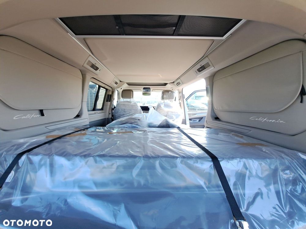 Volkswagen California - 34