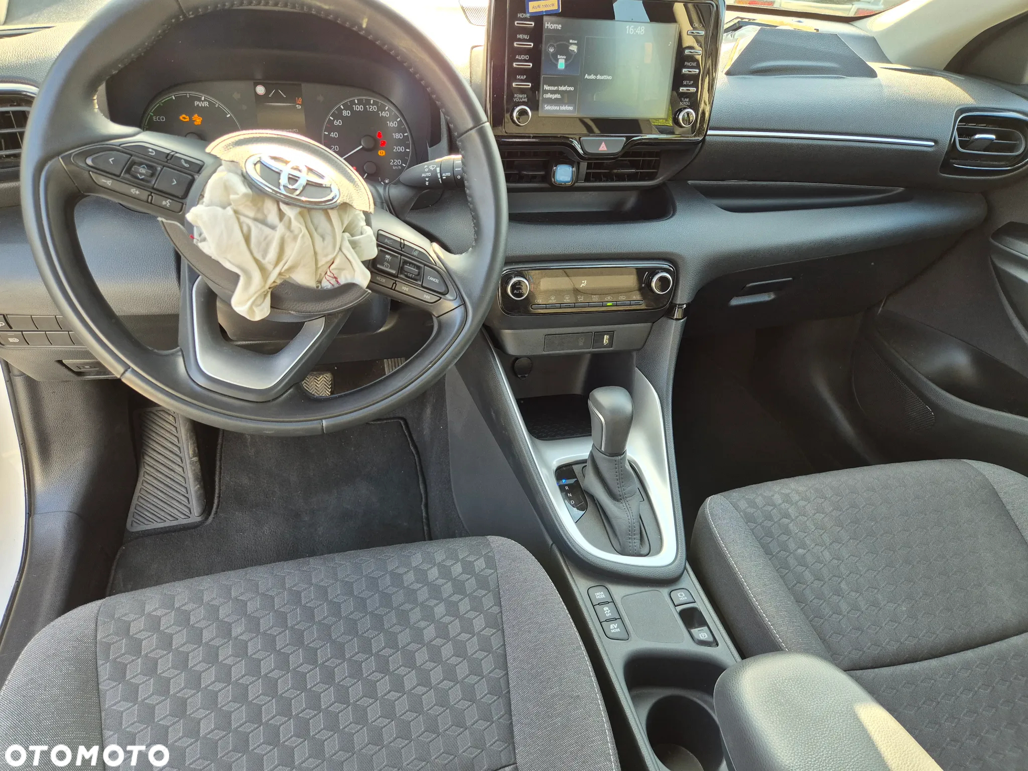 Toyota Yaris Hybrid 1.5 Comfort - 7