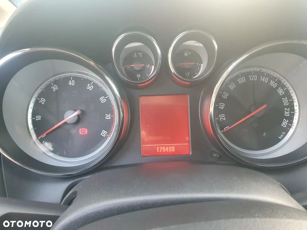 Opel Astra IV 1.6 T Cosmo - 4