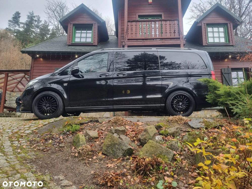 Mercedes-Benz Klasa V - 2