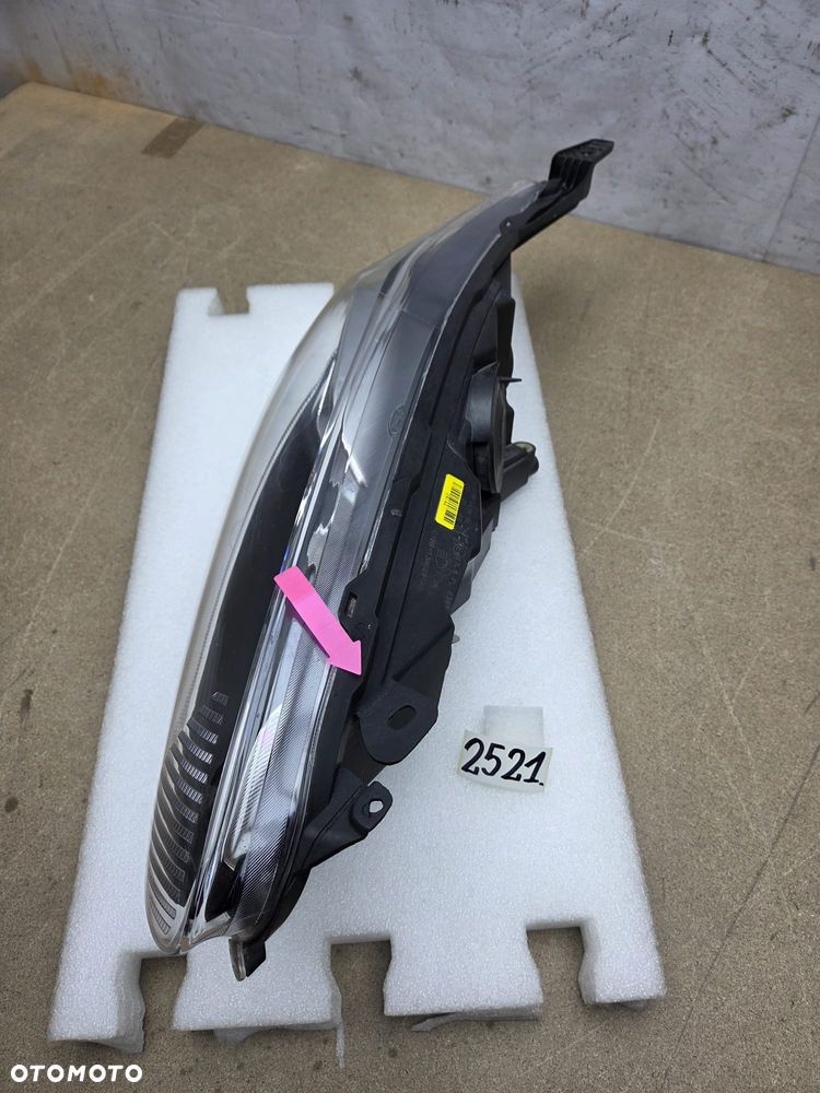 Ford Fiesta mk7 lift 12-17r C1BB13W029AG lampa prawy prawa przód przednia - 4