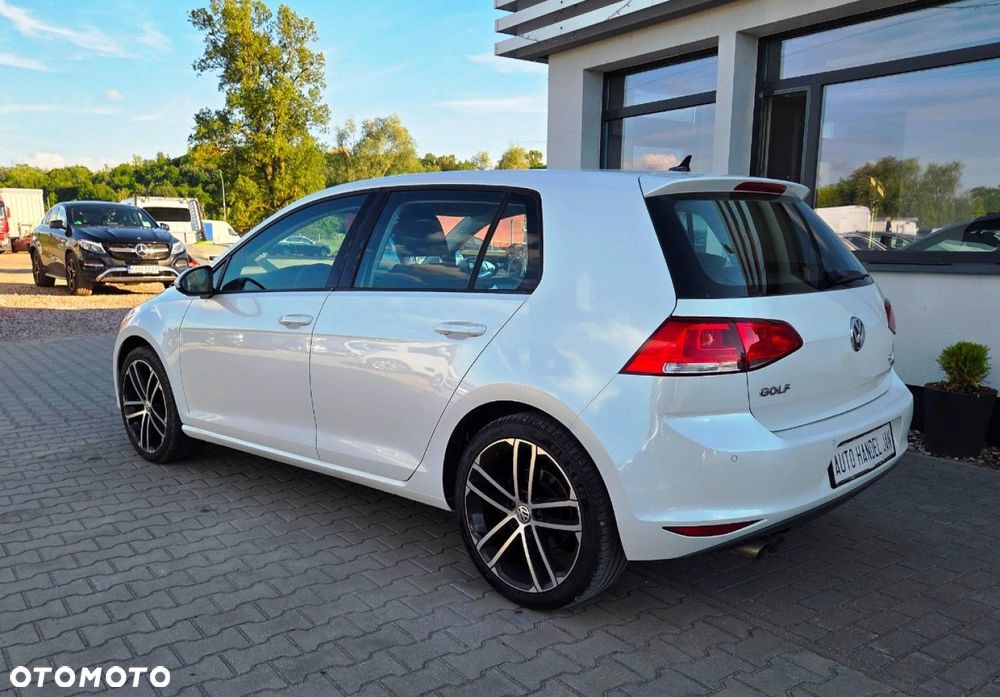 Volkswagen Golf - 19