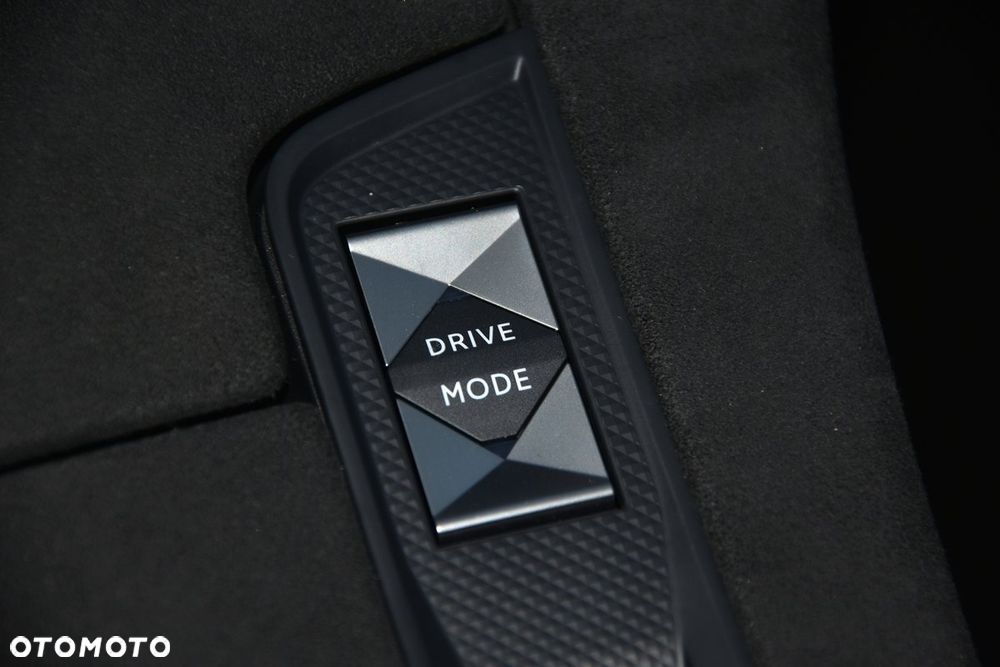 DS Automobiles DS 7 Crossback - 34