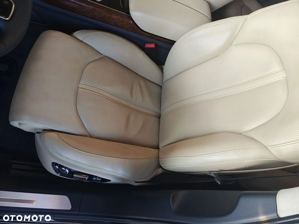 Audi A8 4.2 TDI Quattro - 25