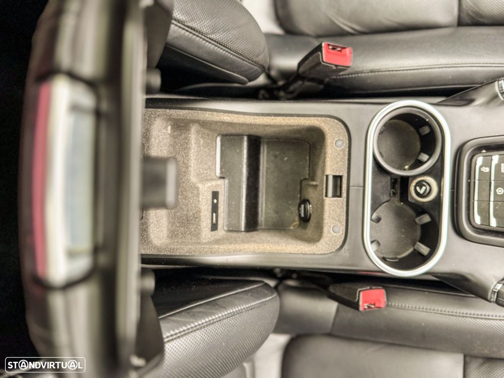 Porsche Cayenne - 42