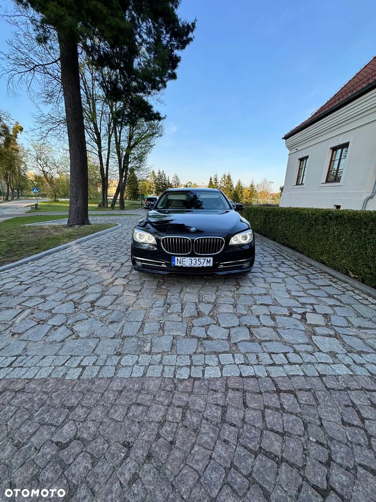 BMW Seria 7 2013 photo 2