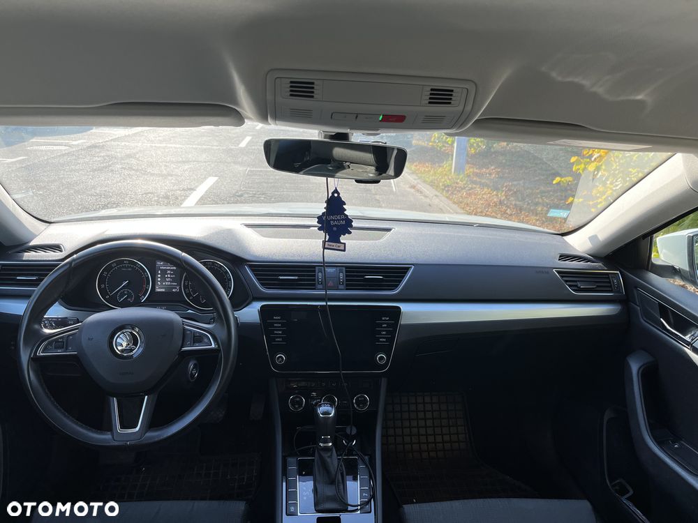 Skoda Superb 1.8 TSI Ambition DSG - 18