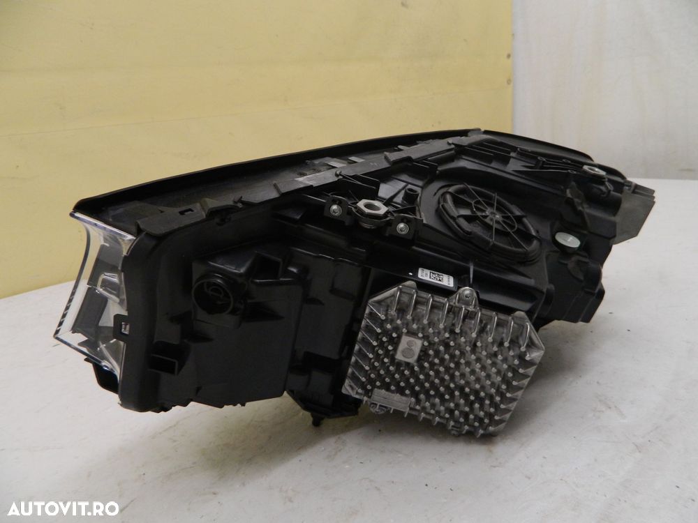 Far dreapta BMW Seria 5 G30 / G31 Full LED Adaptive, 2017, 2018, 2019, 2020, 2021, cod origine 7439196-04. - 7