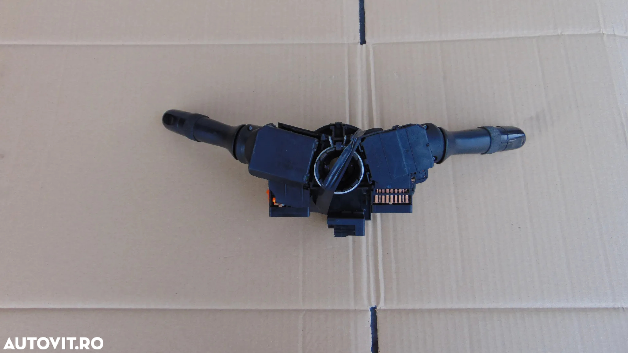 Bloc lumini Toyota Auris 1.4 benzina an 2010 - 3