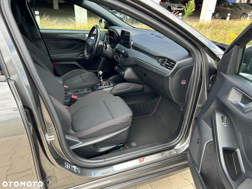 Ford Focus 1.0 EcoBoost ST-Line - 21