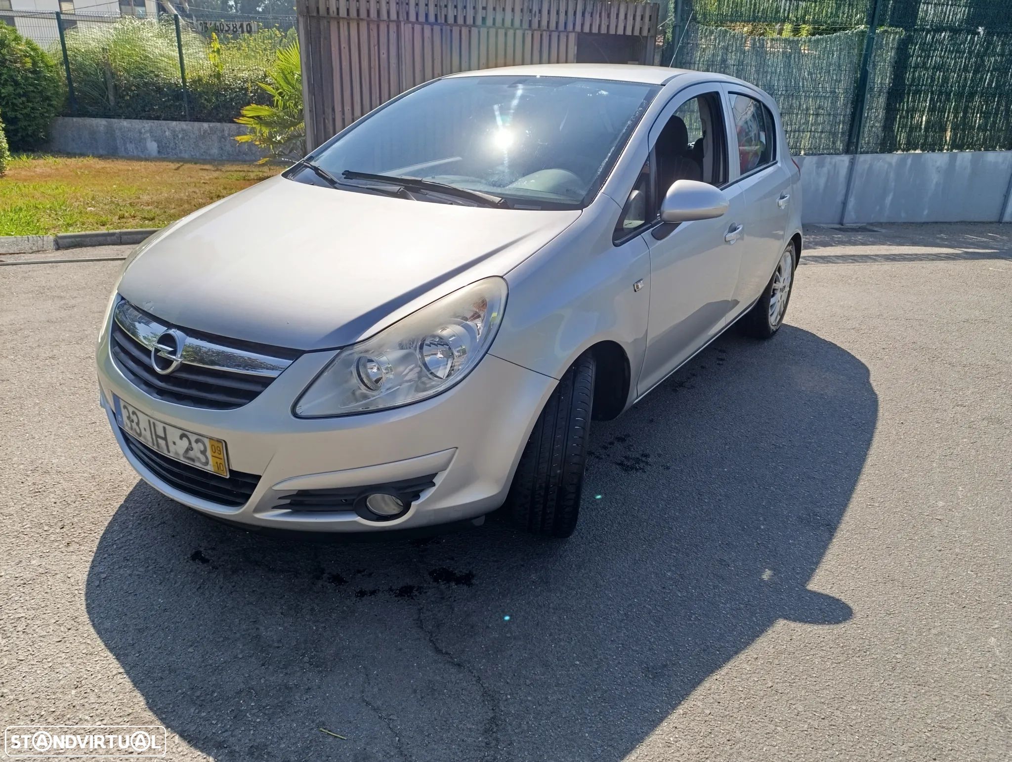 Opel Corsa 1.2 Enjoy - 1