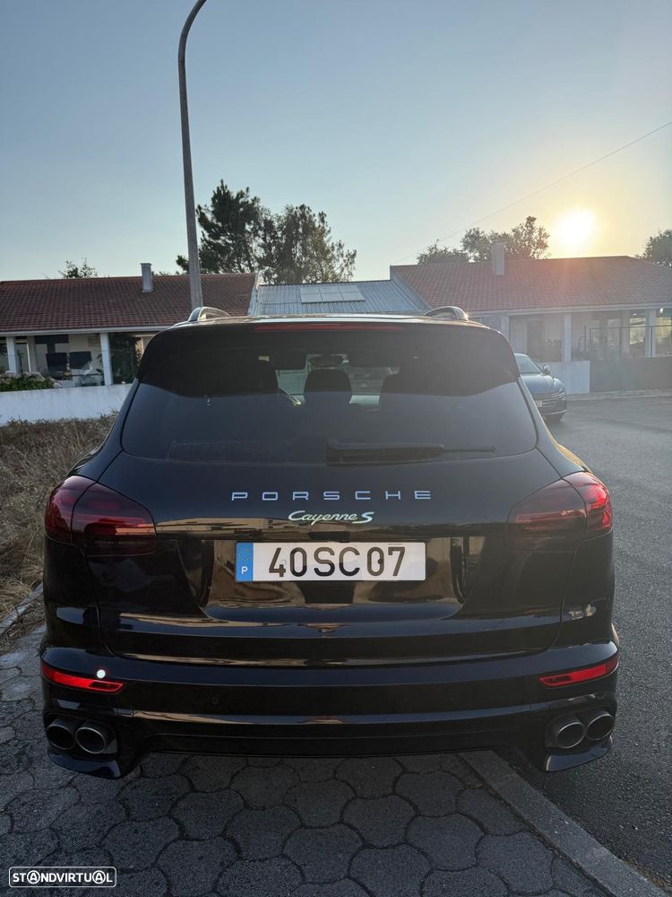 Porsche Cayenne - 3
