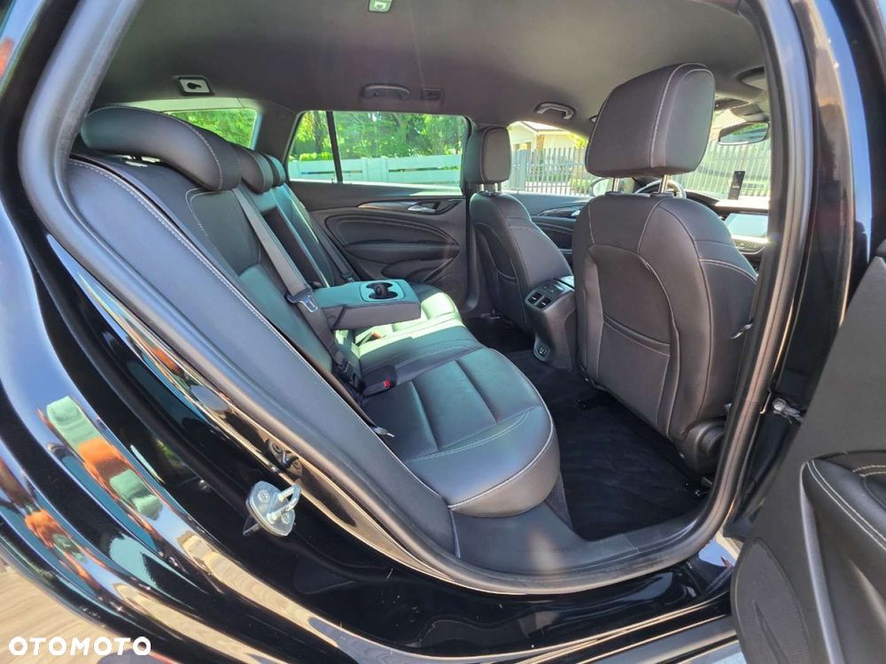 Opel Insignia - 24