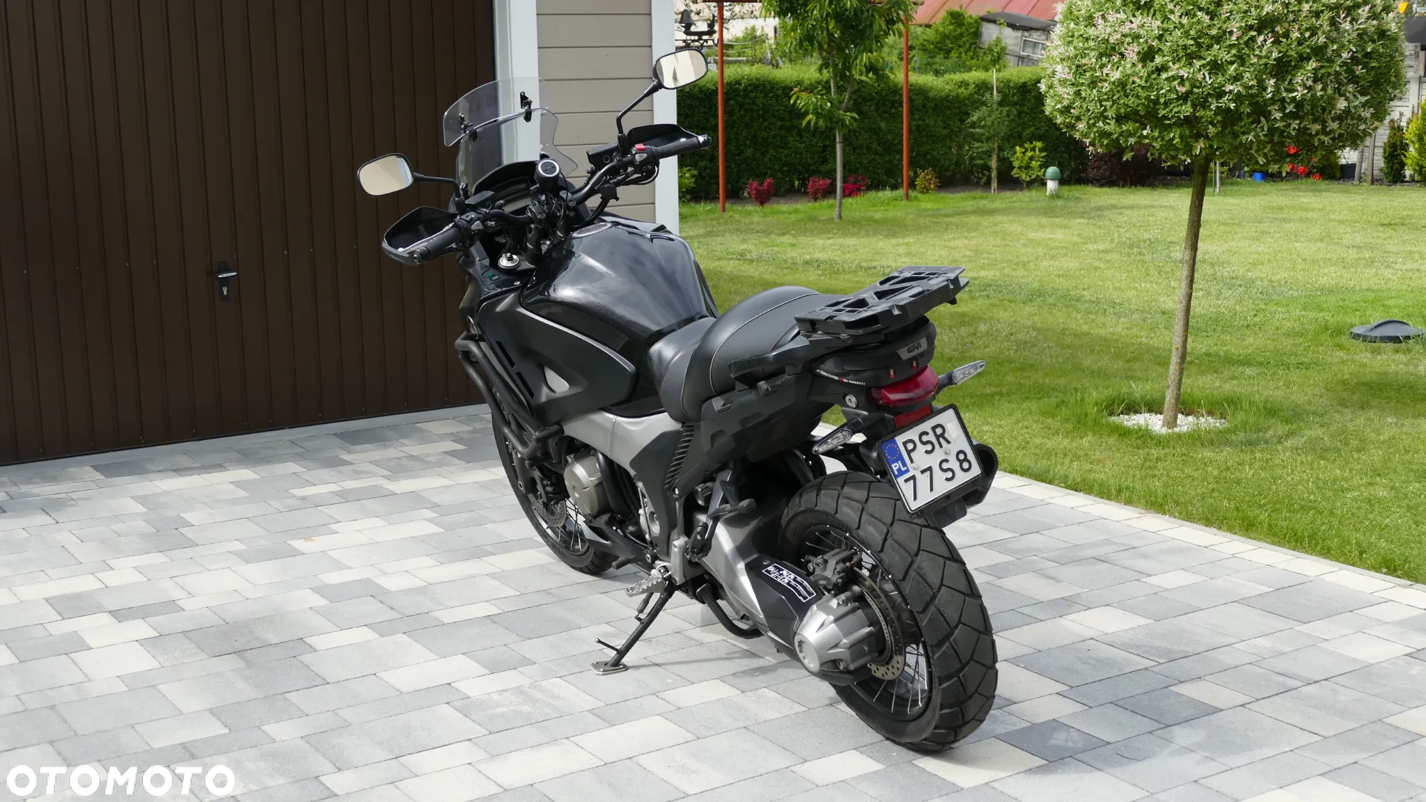 Honda VFR - 3