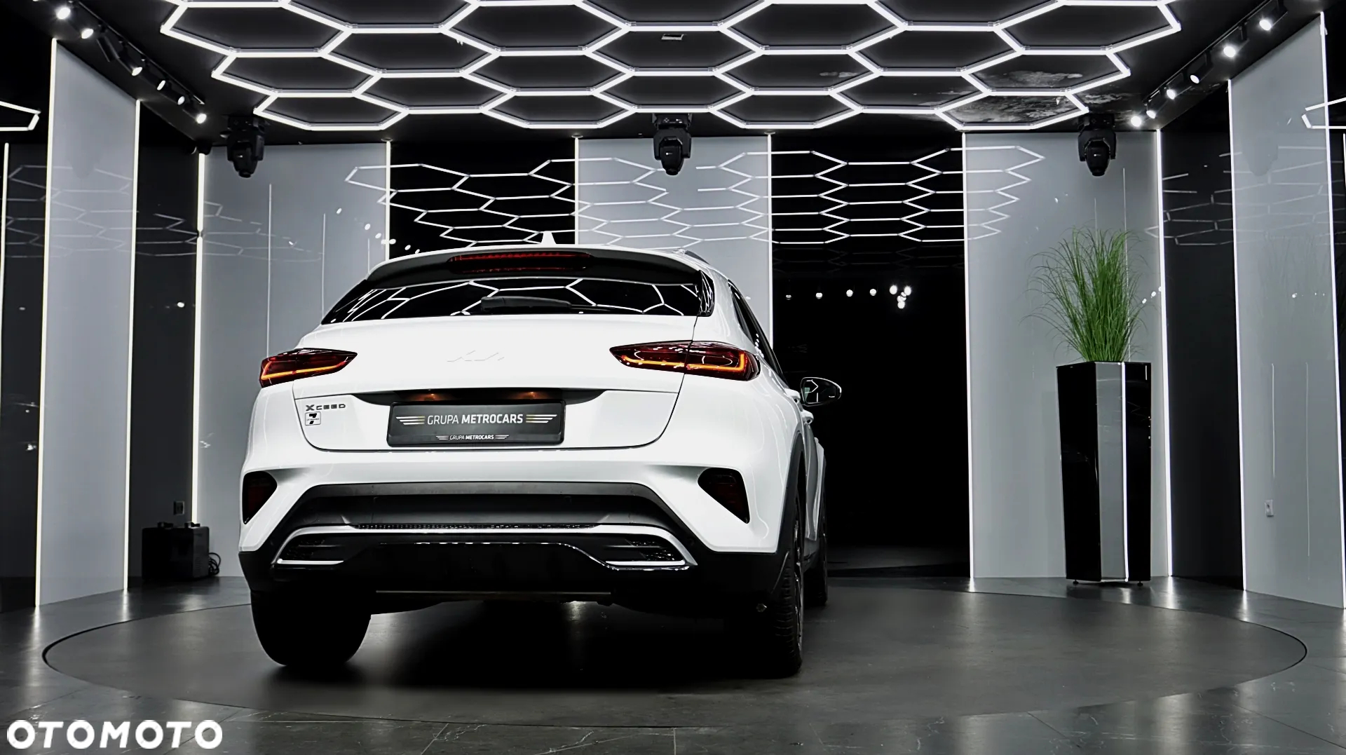 Kia XCeed 1.5 T-GDI M - 8