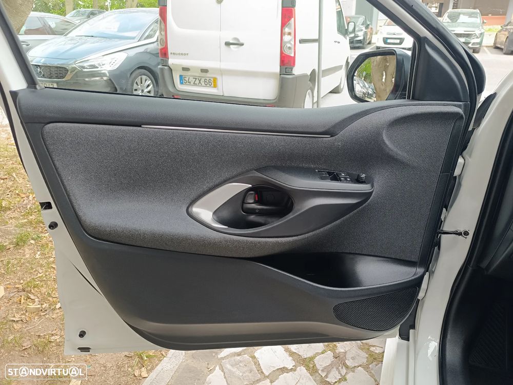 Toyota Yaris 1.5 HDF Exclusive - 10