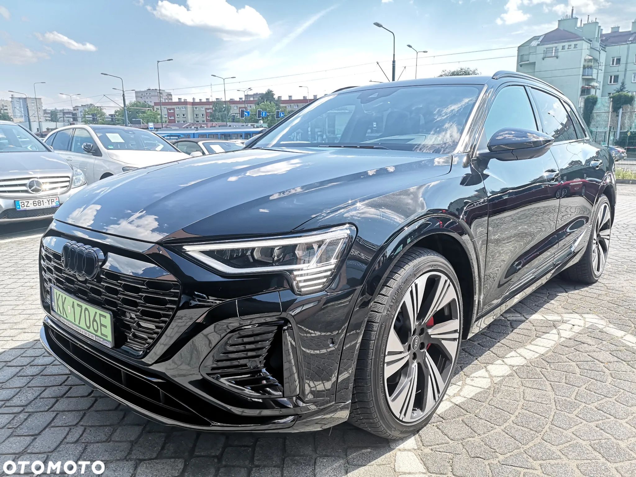 Audi Q8 e-tron 55 quattro advanced - 1
