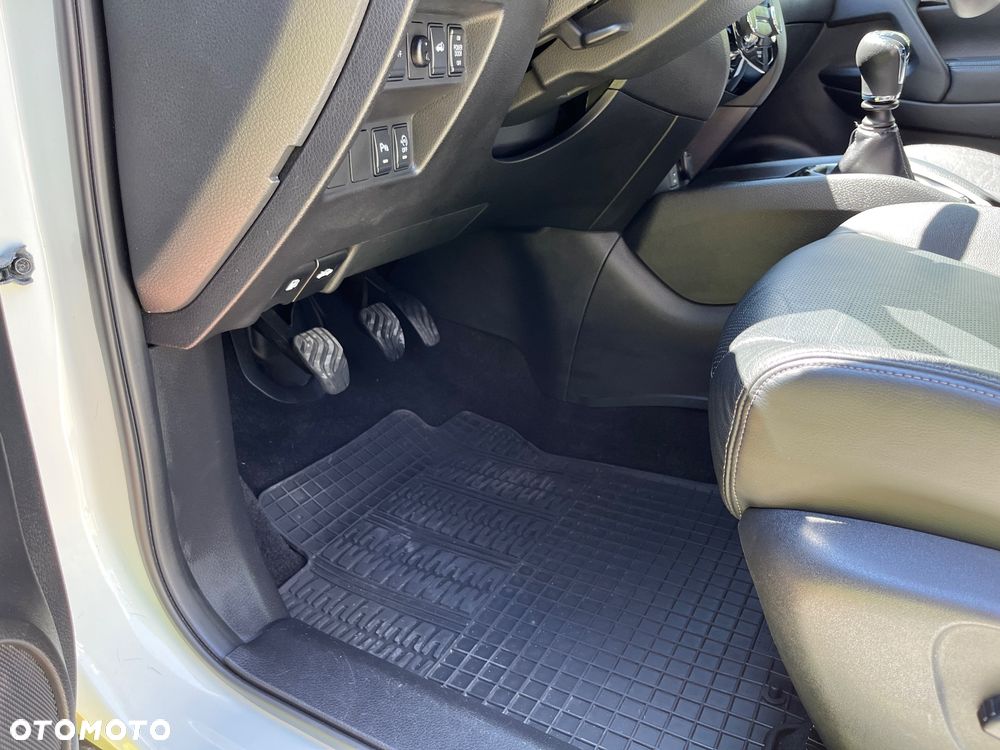 Nissan X-Trail 1.6 DIG-T Tekna 2WD - 11