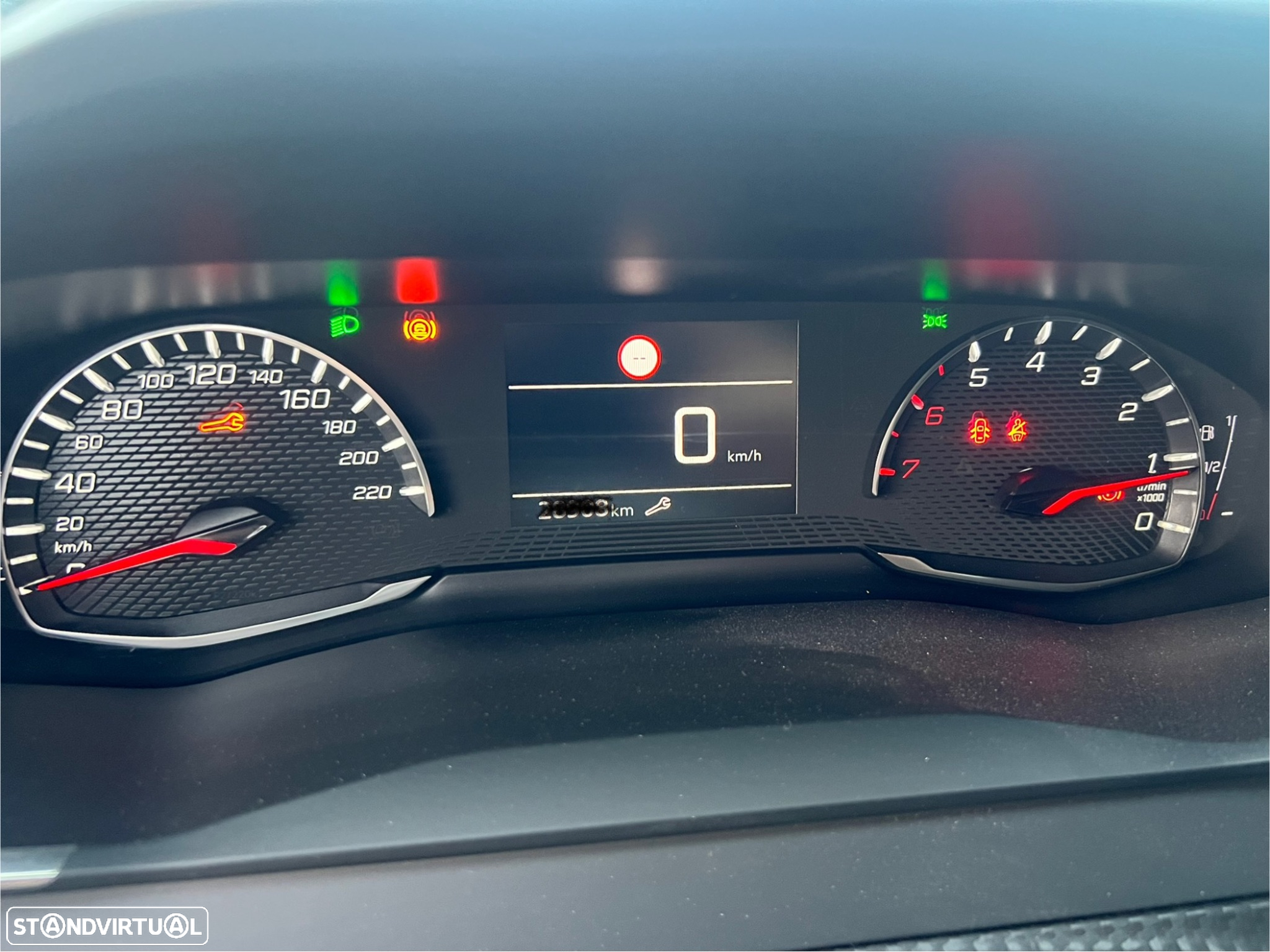 Peugeot 208 1.2 PureTech Active Pack - 10