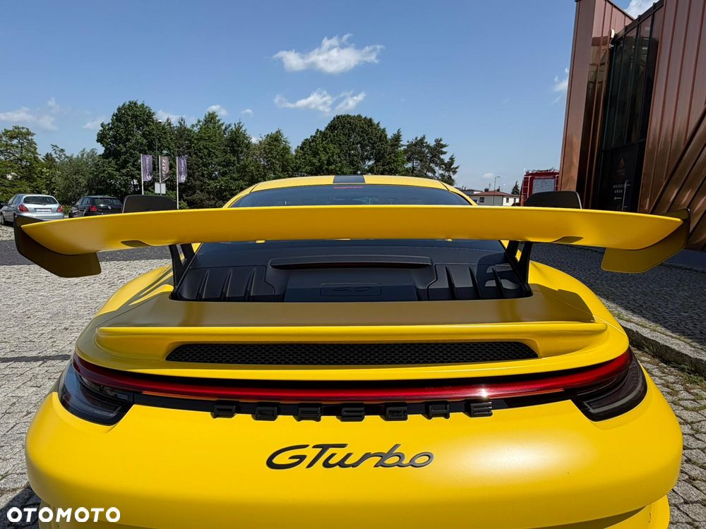 Porsche 911 GT3 - 12