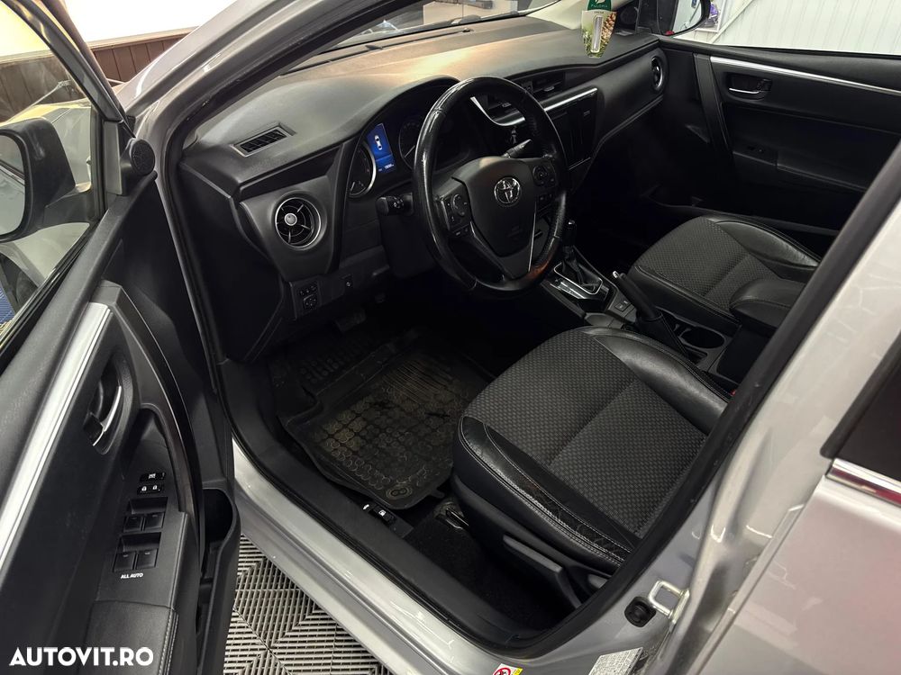 Toyota Corolla 1.6 Valvematic CVT Sol - 10