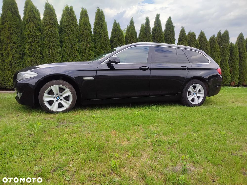 BMW Seria 5 520d Efficient Dynamics - 22