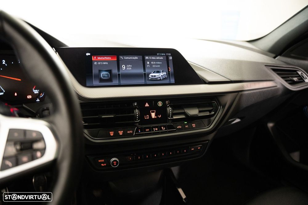 BMW 116 d Corporate Edition M — fotografia 11