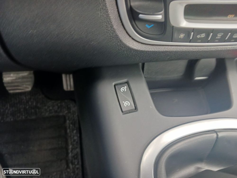 Renault Scénic 1.5 dCi Sport SS - 28