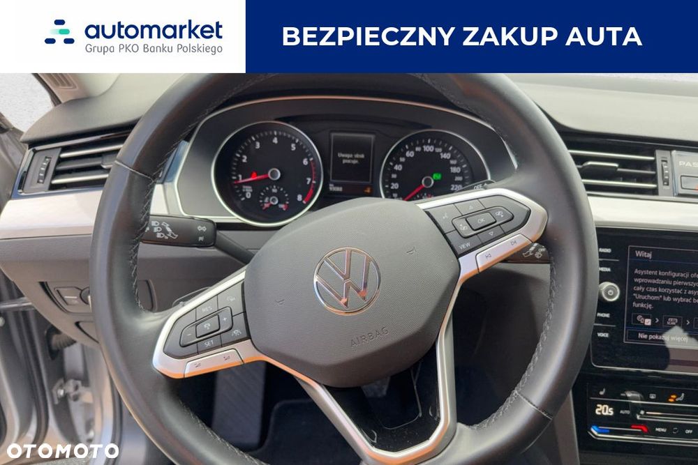 Volkswagen Passat - 12