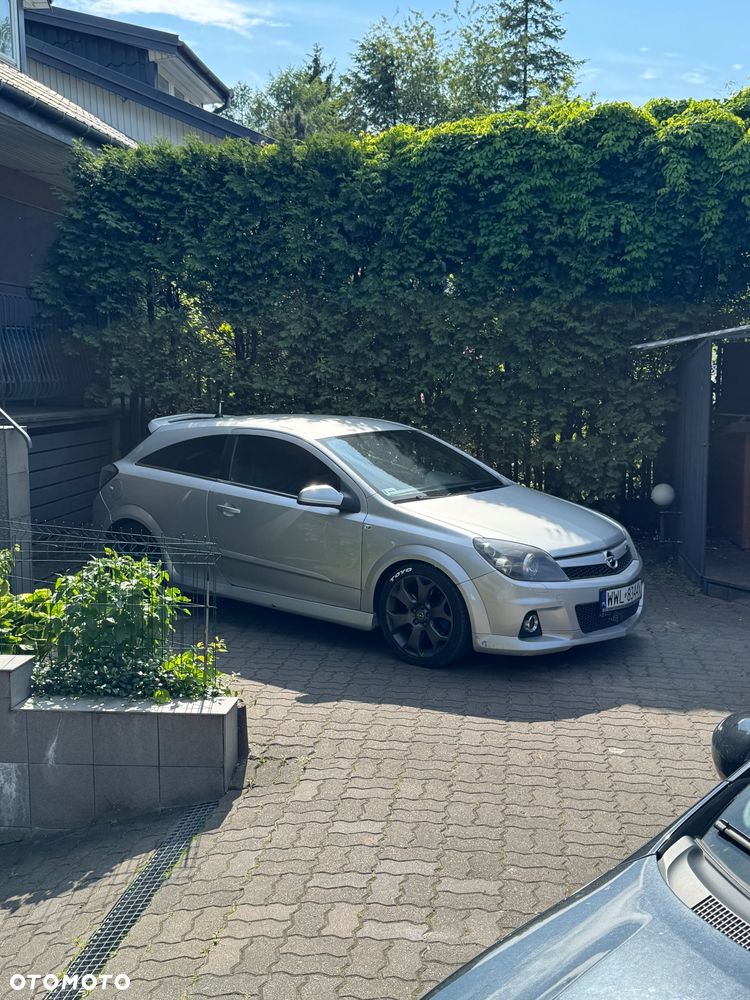 Opel Astra OPC - 8