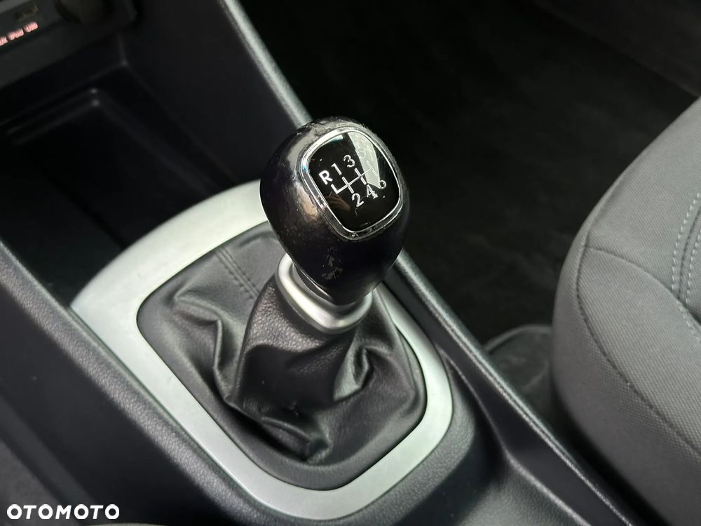Kia Rio - 20