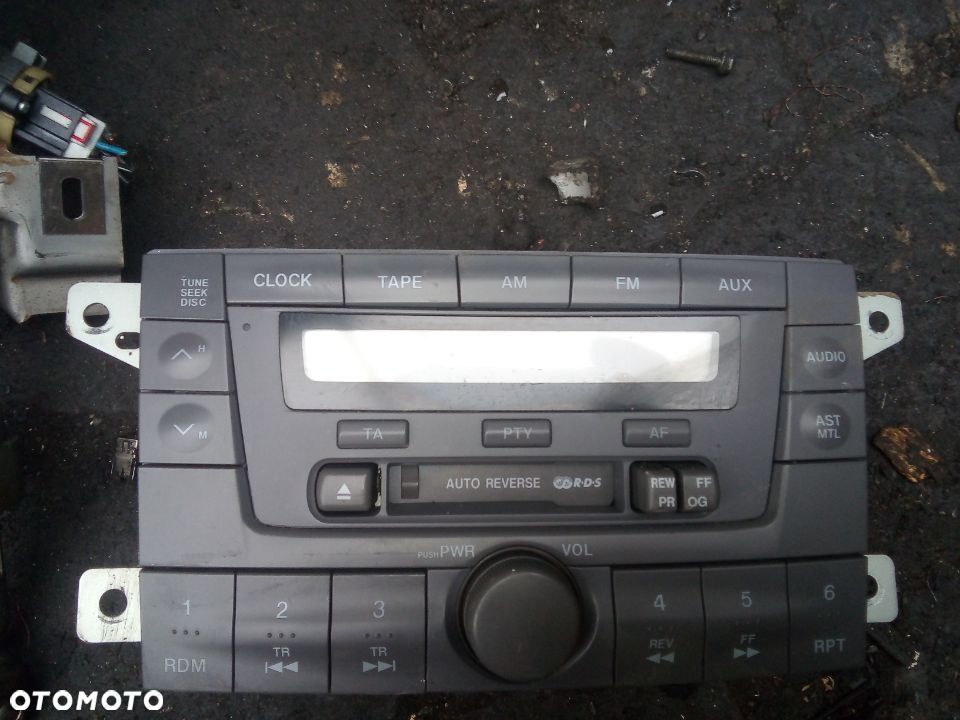 Mazda Premacy radio - 1
