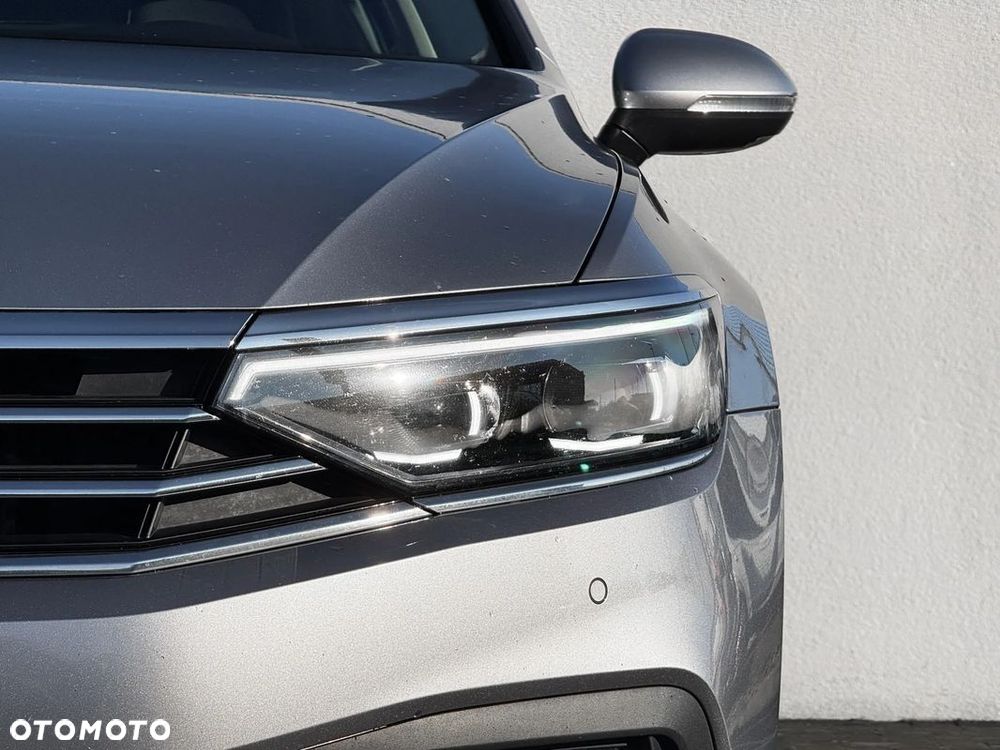 Volkswagen Passat Variant - 38